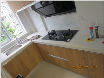 阳光嘉园98号304室现代厨房装修图片